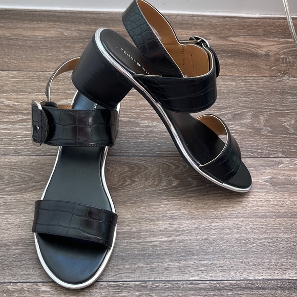 Tommy Hilfiger Sandals With Heel Size 8.5 - Picture 1 of 9